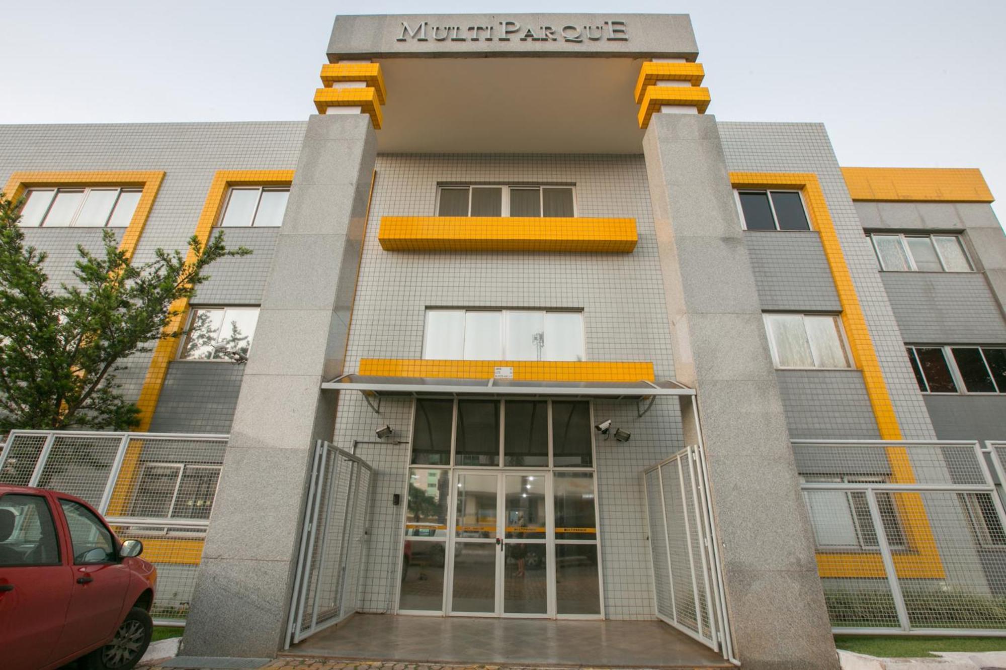 Multiparque Hplus Long Stay Guara  Bagian luar foto