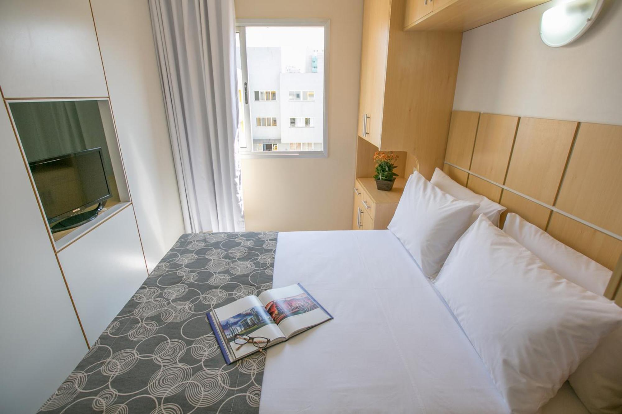 Multiparque Hplus Long Stay Guara  Ruang foto