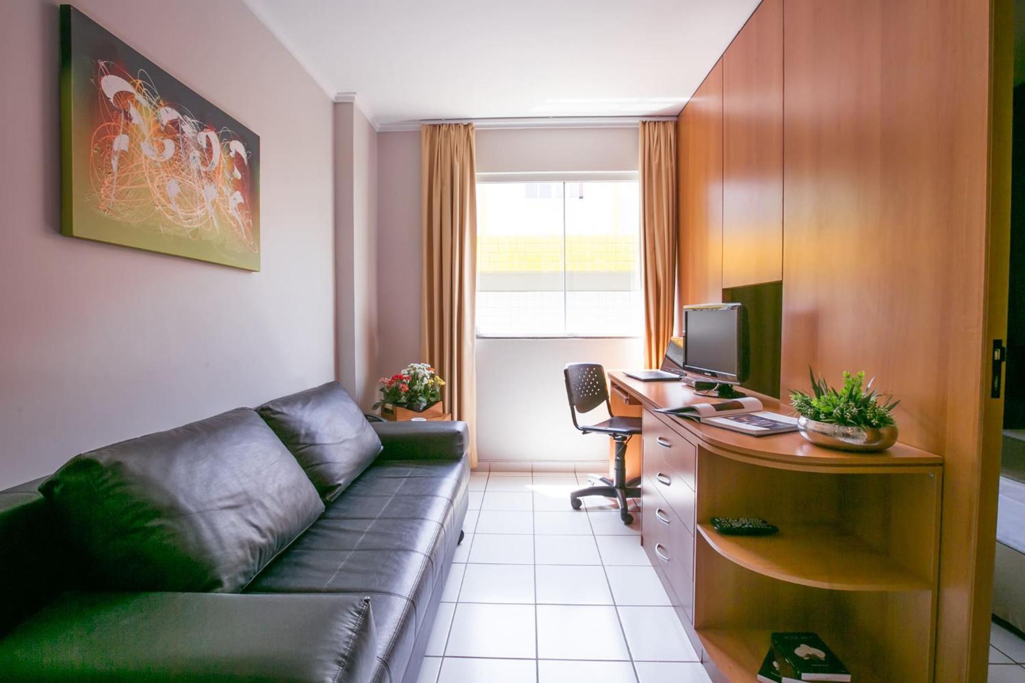 Multiparque Hplus Long Stay Guara  Ruang foto